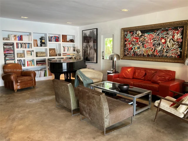 841 86th St, Miami Beach FL 33141