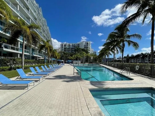 2950 NE 188th St # 139, Aventura FL 33180