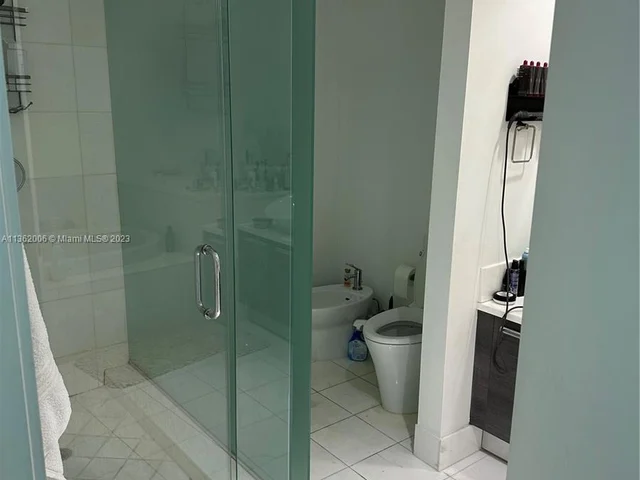 2950 NE 188th St # 139, Aventura FL 33180