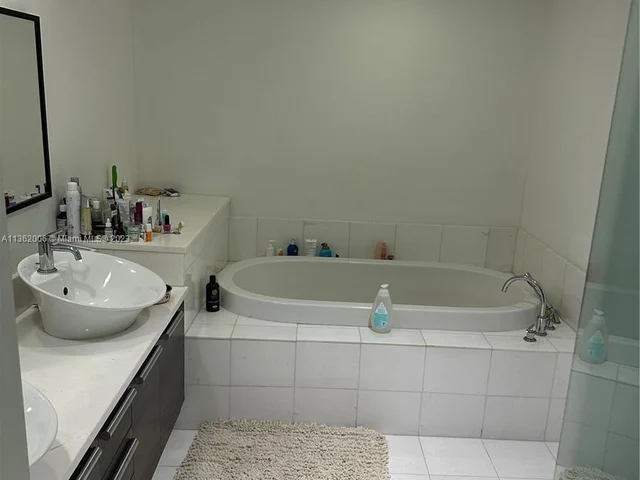 2950 NE 188th St # 139, Aventura FL 33180