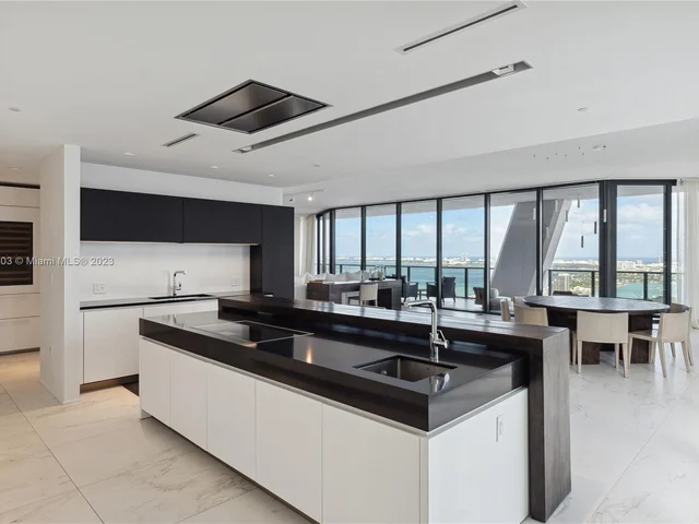 1000 Biscayne Blvd # 4401, Miami FL 33132