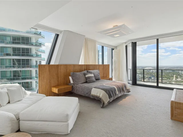 1000 Biscayne Blvd # 4401, Miami FL 33132