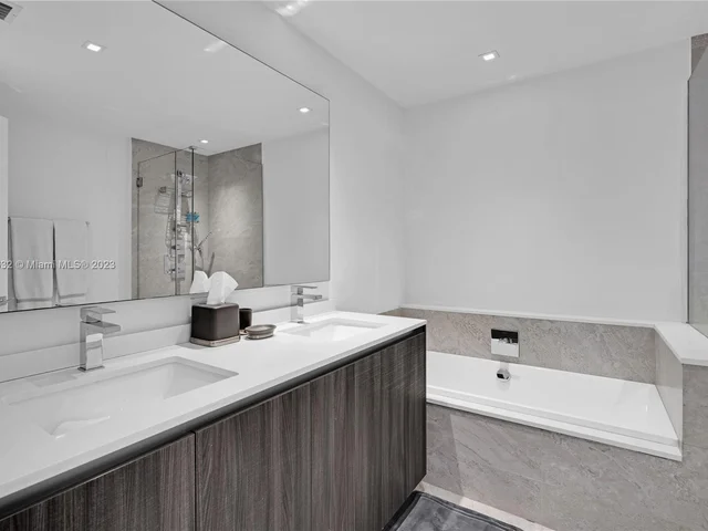 488 NE 18th St # 3912, Miami FL 33132