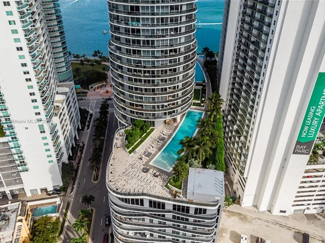 488 NE 18th St # 3912, Miami FL 33132