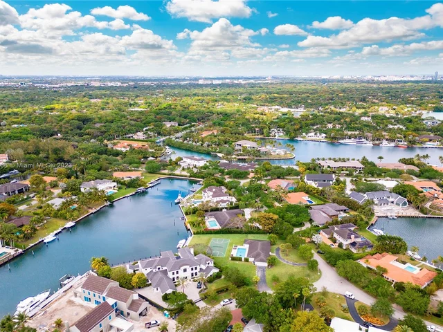 640 Solano Prado, Coral Gables FL 33156