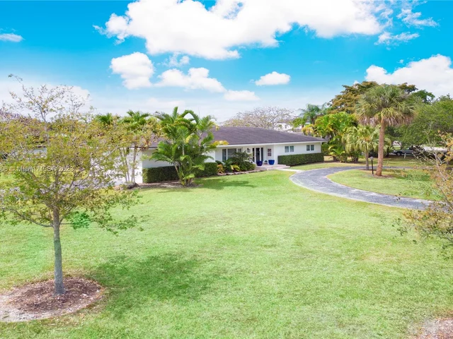 640 Solano Prado, Coral Gables FL 33156