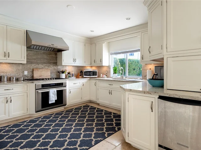 640 Solano Prado, Coral Gables FL 33156