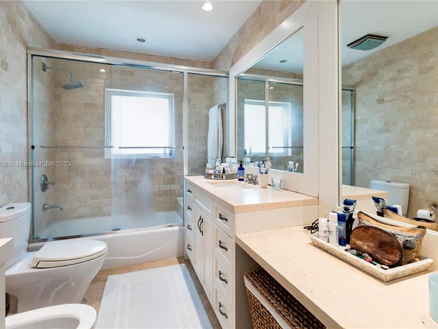 640 Solano Prado, Coral Gables FL 33156