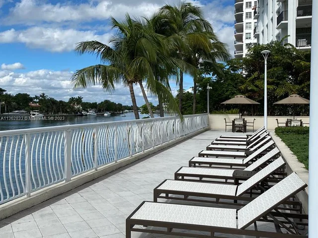5600 Collins Ave # 11R, Miami Beach FL 33140