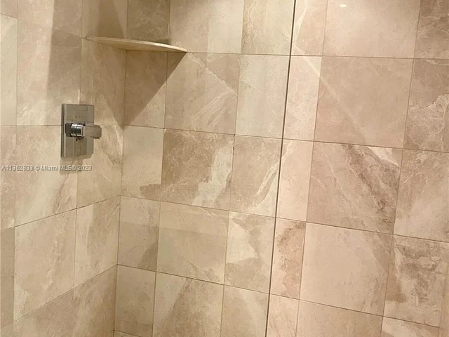 5600 Collins Ave # 11R, Miami Beach FL 33140