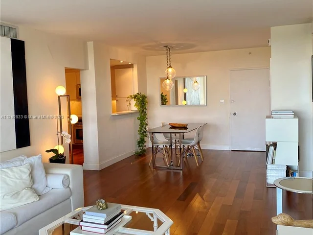 5600 Collins Ave # 11R, Miami Beach FL 33140