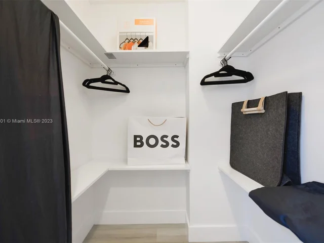 1985 S Ocean Dr # 15E, Hallandale Beach FL 33009