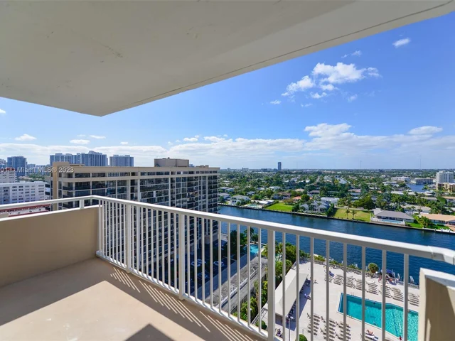 1985 S Ocean Dr # 15E, Hallandale Beach FL 33009