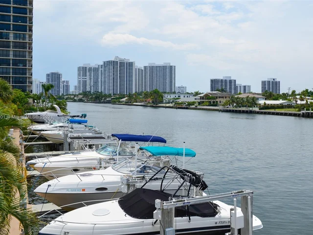 1985 S Ocean Dr # 15E, Hallandale Beach FL 33009