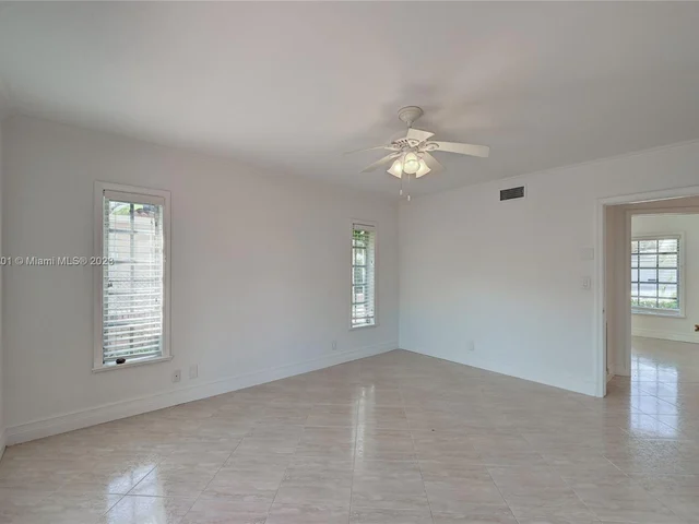 3218 NE 38th St, Fort Lauderdale FL 33308