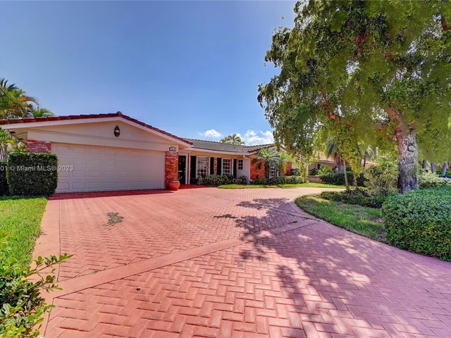 3218 NE 38th St, Fort Lauderdale FL 33308