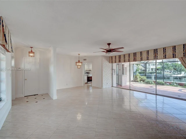 3218 NE 38th St, Fort Lauderdale FL 33308