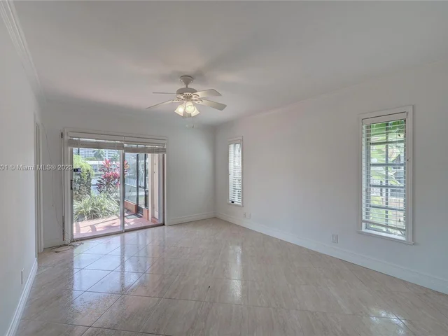 3218 NE 38th St, Fort Lauderdale FL 33308