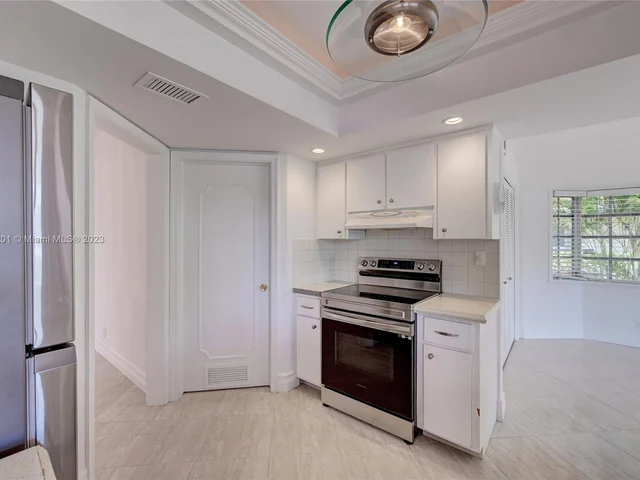 3218 NE 38th St, Fort Lauderdale FL 33308