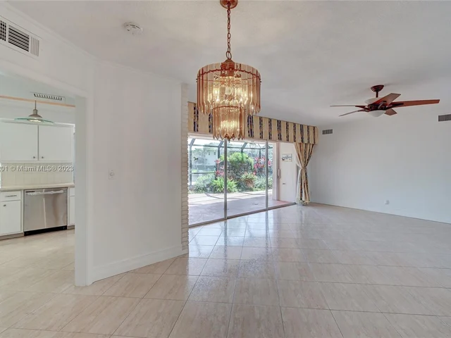 3218 NE 38th St, Fort Lauderdale FL 33308