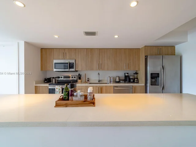 1100 100th St # 403, Bay Harbor Islands FL 33154