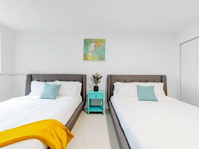 1100 100th St # 403, Bay Harbor Islands FL 33154