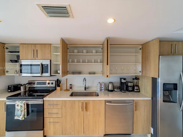 1100 100th St # 403, Bay Harbor Islands FL 33154