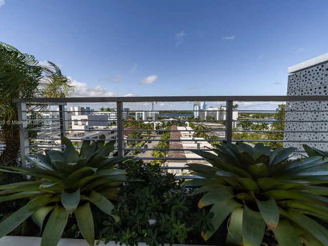 1100 100th St # 502, Bay Harbor Islands FL 33154