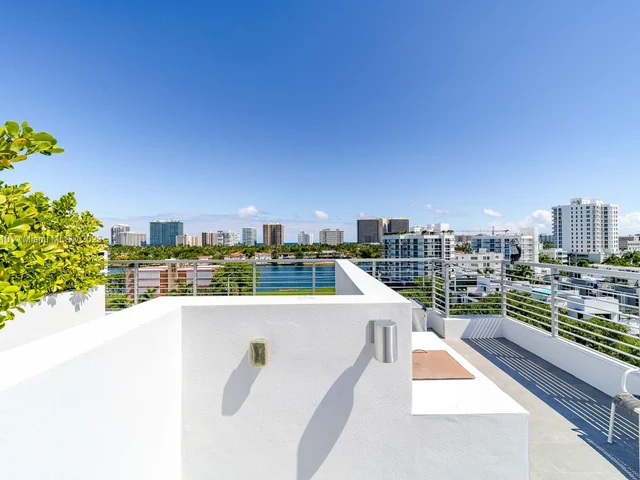 1100 100th St # 502, Bay Harbor Islands FL 33154