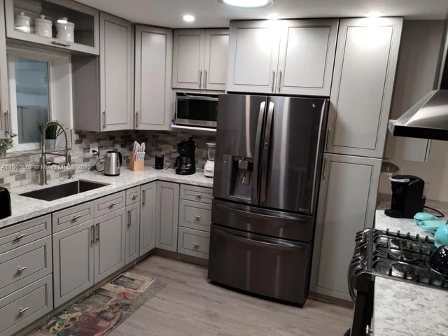 3039 Grant St, Hollywood FL 33021