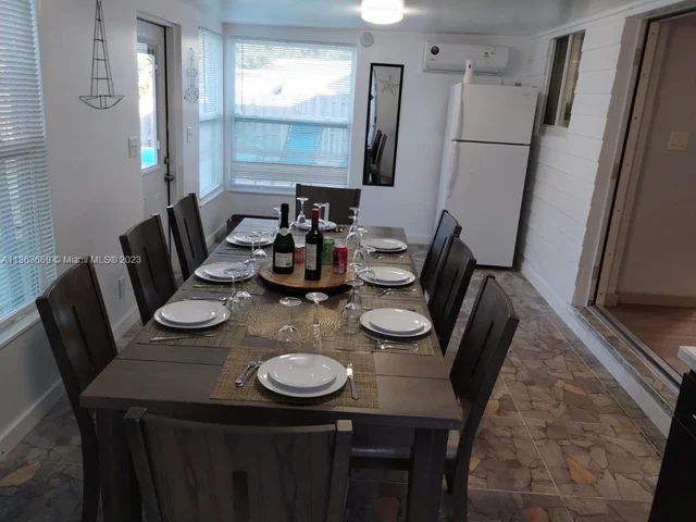 3039 Grant St, Hollywood FL 33021