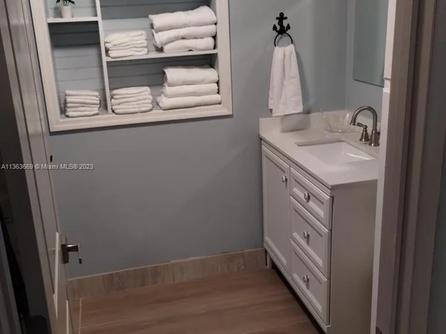 3039 Grant St, Hollywood FL 33021