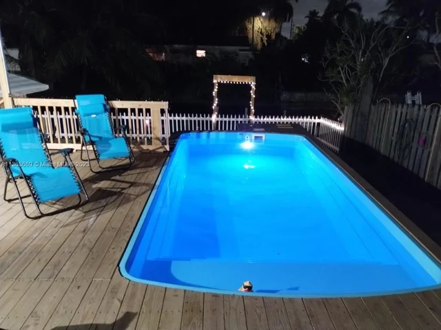 3039 Grant St, Hollywood FL 33021