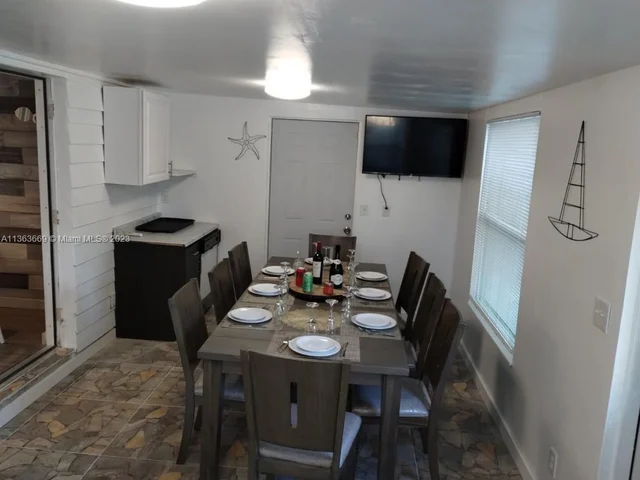 3039 Grant St, Hollywood FL 33021