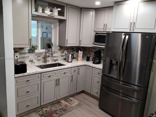 3039 Grant St, Hollywood FL 33021