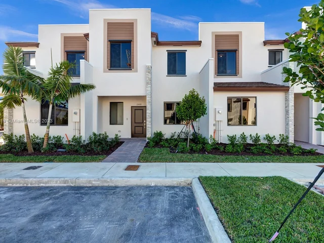21418 NE 3 PLACE, Miami FL 33179