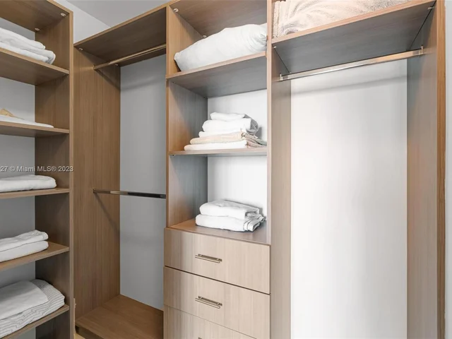 2900 NE 7th Ave # 3001, Miami FL 33137