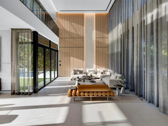 12500 SW 64th Ave, Pinecrest FL 33156