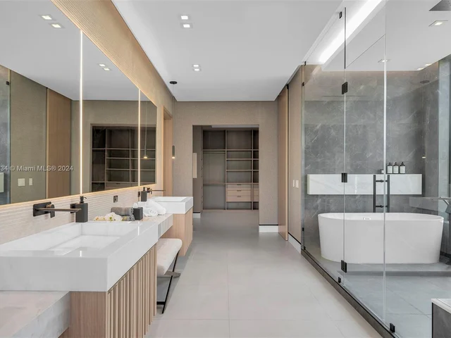 12500 SW 64th Ave, Pinecrest FL 33156