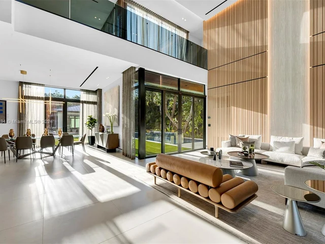 12500 SW 64th Ave, Pinecrest FL 33156