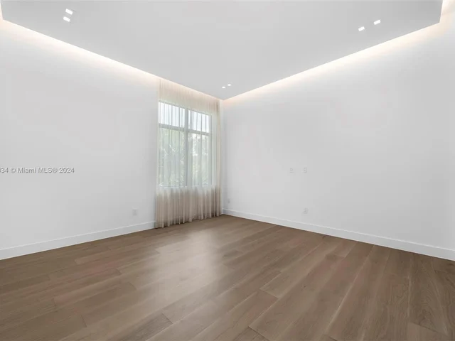 12500 SW 64th Ave, Pinecrest FL 33156