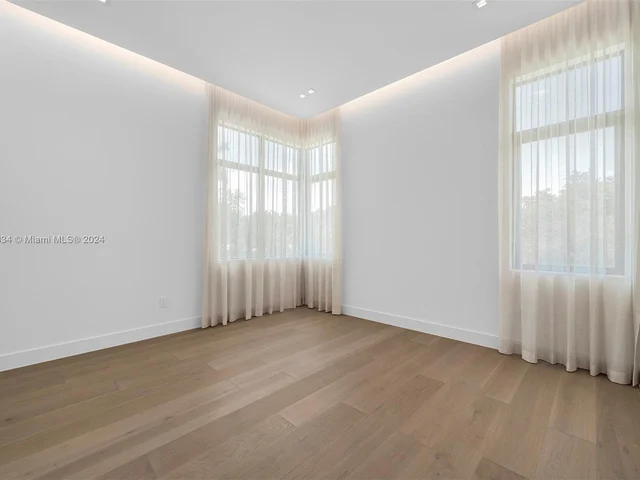 12500 SW 64th Ave, Pinecrest FL 33156