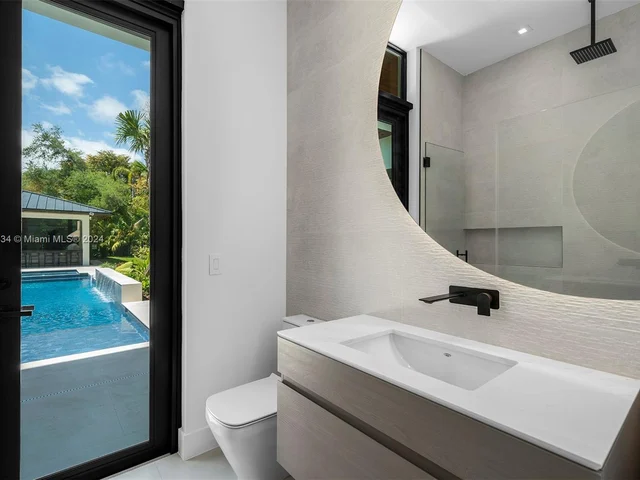 12500 SW 64th Ave, Pinecrest FL 33156