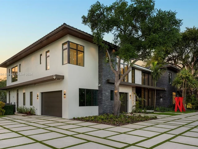 12500 SW 64th Ave, Pinecrest FL 33156