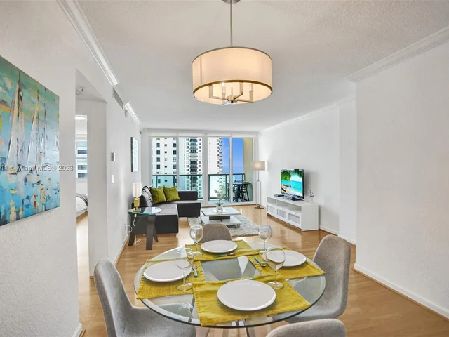 2501 S Ocean Dr, Hollywood FL 33019