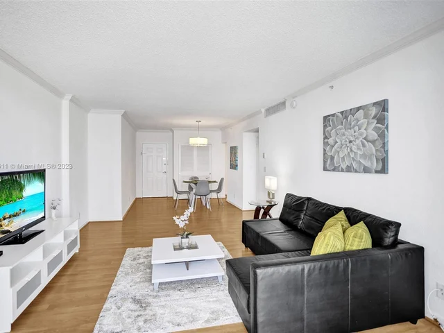 2501 S Ocean Dr, Hollywood FL 33019