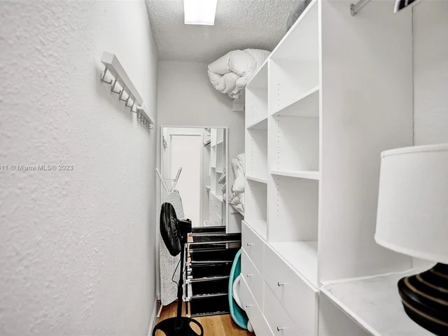 2501 S Ocean Dr, Hollywood FL 33019