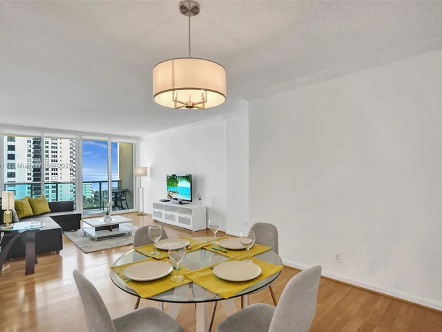 2501 S Ocean Dr, Hollywood FL 33019