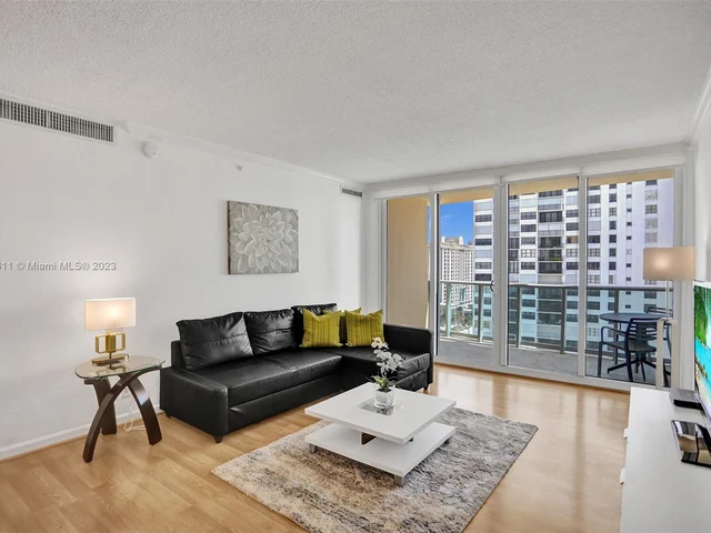 2501 S Ocean Dr, Hollywood FL 33019