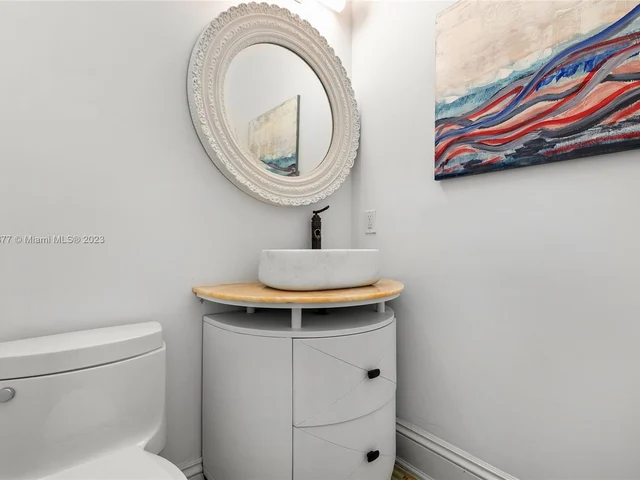 7701 Miami View Dr, North Bay Village FL 33141